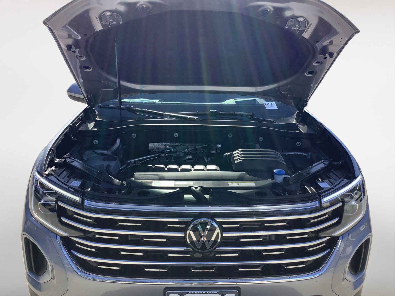 2025 Volkswagen Atlas SEL photo 9