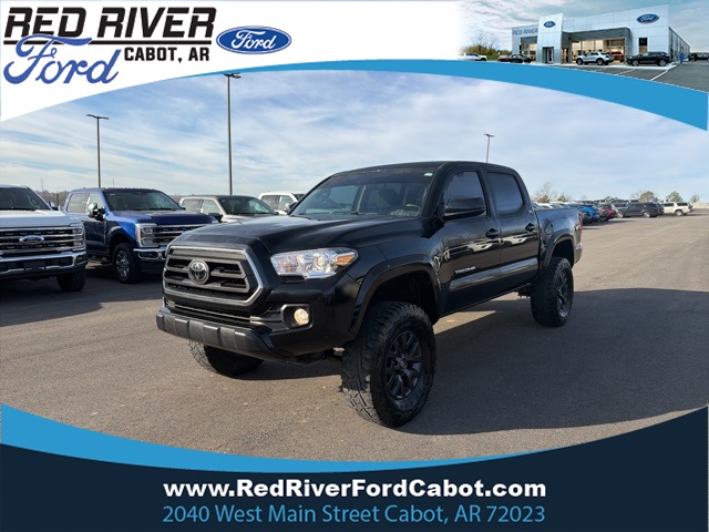 2022 Toyota Tacoma SR's photo
