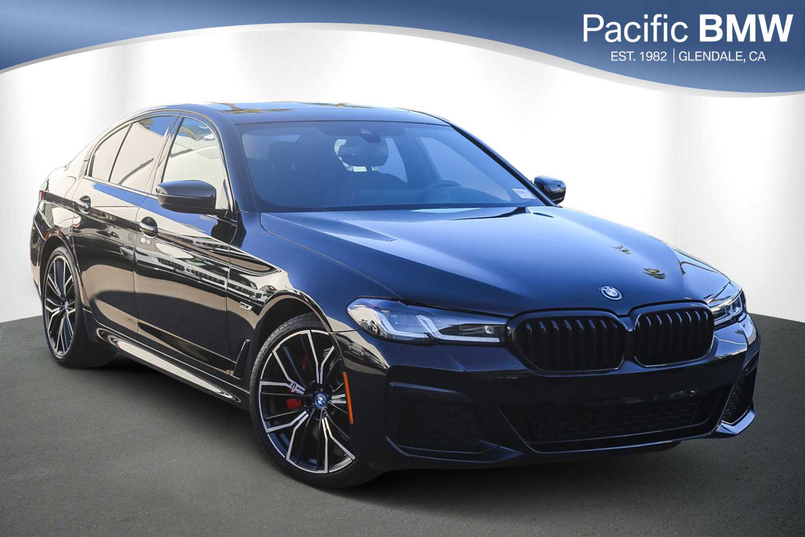 2023 BMW 5 Series 530e's photo