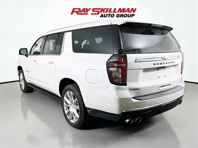 2023 Chevrolet Suburban High Country photo 5