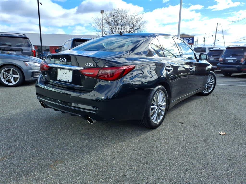 2023 Infiniti Q50 LUXE photo 4
