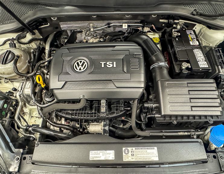 2016 VOLKSWAGEN GOLF GTI - Image 25