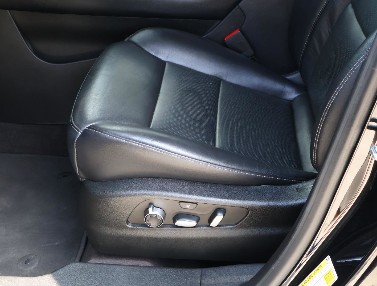 2024 Cadillac XT4 Premium Luxury photo 19