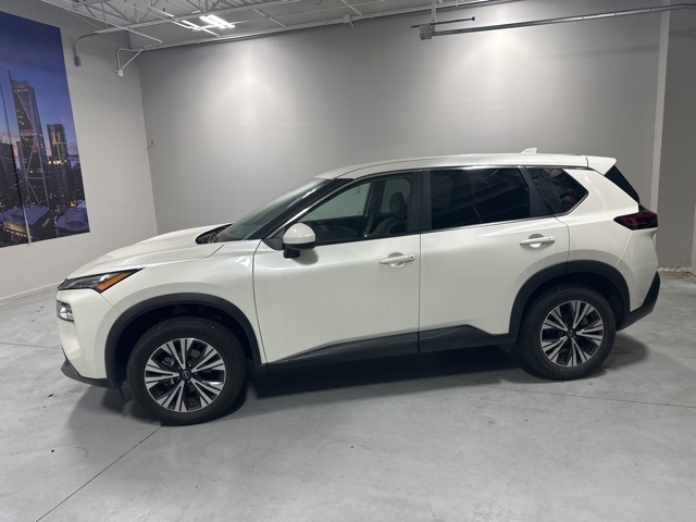 2023 Nissan Rogue SV photo 3