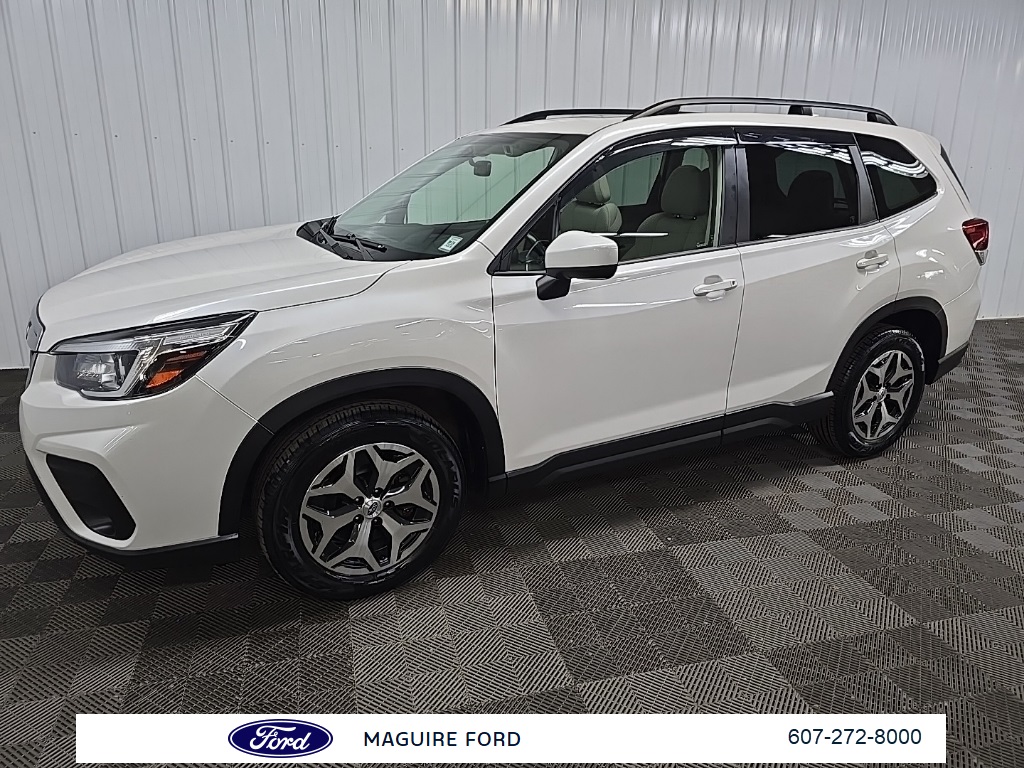 2020 Subaru Forester Premium photo 6