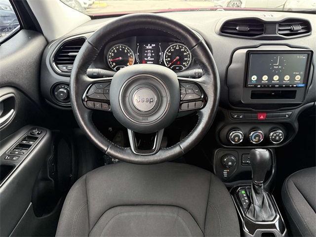 2017 Jeep Renegade Latitude North Edition photo 16