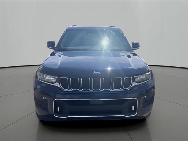 2023 Jeep Grand Cherokee Overland photo 7