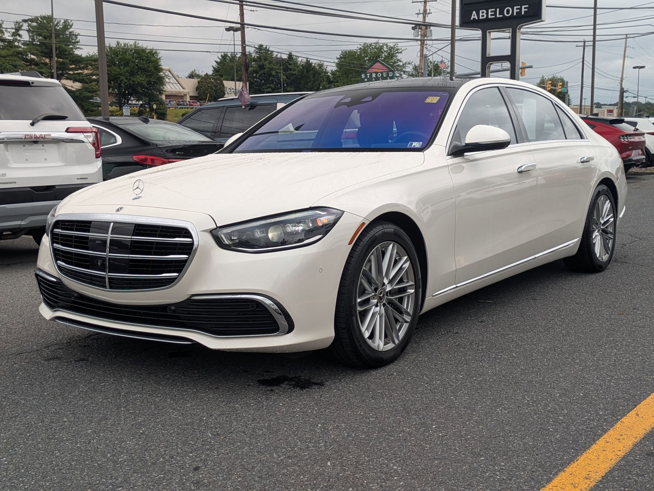 2023 Mercedes Benz S 580 4MATIC photo 3