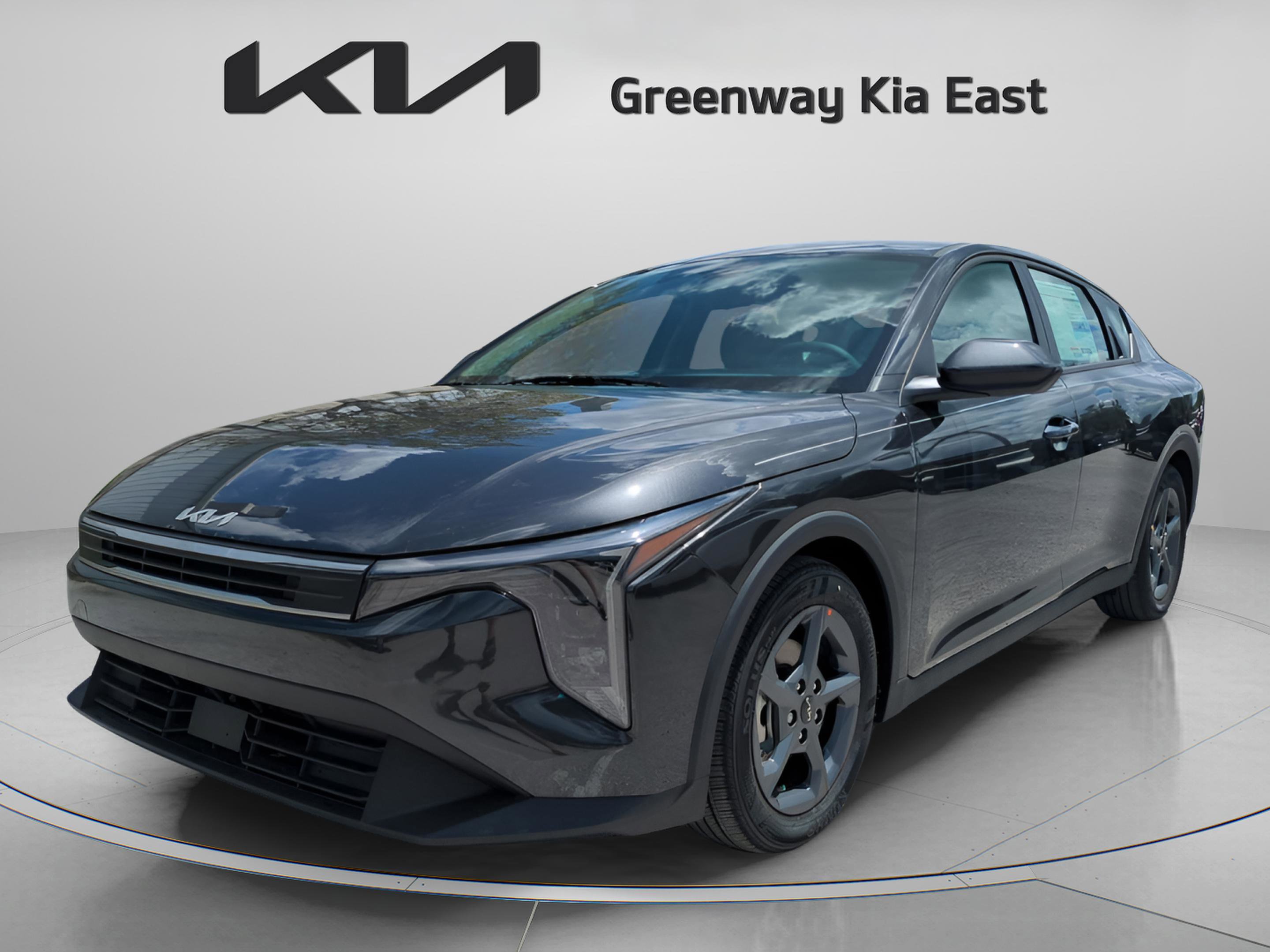 2025 Kia K4 LXS photo 4