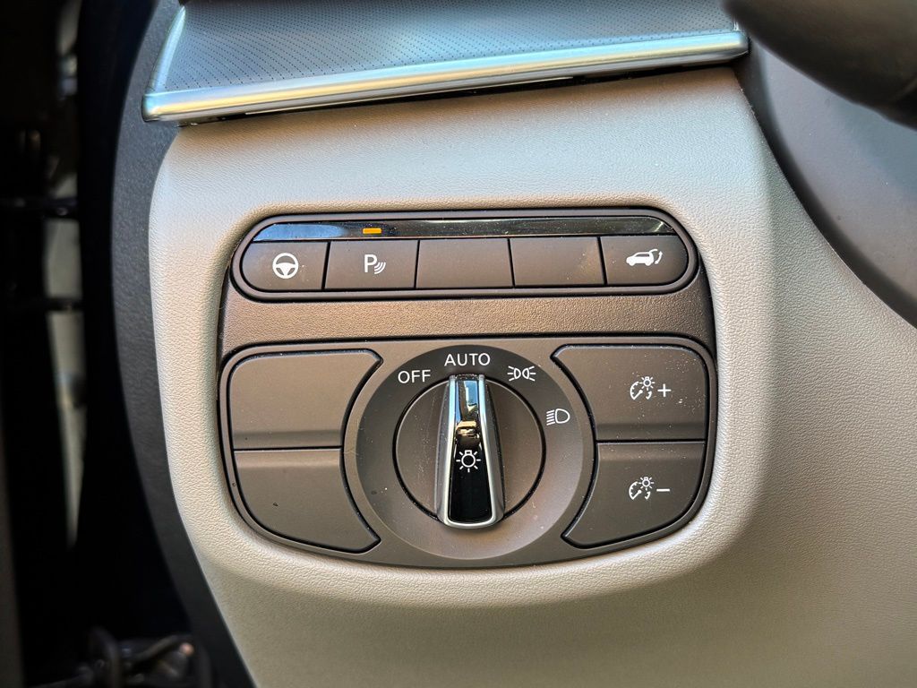 2024 Infiniti QX50 Luxe AWD photo 11