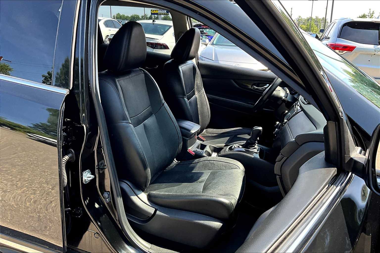 2017 Nissan Rogue SL photo 7