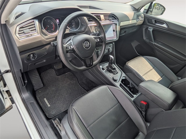 2020 Volkswagen Tiguan SE photo 9