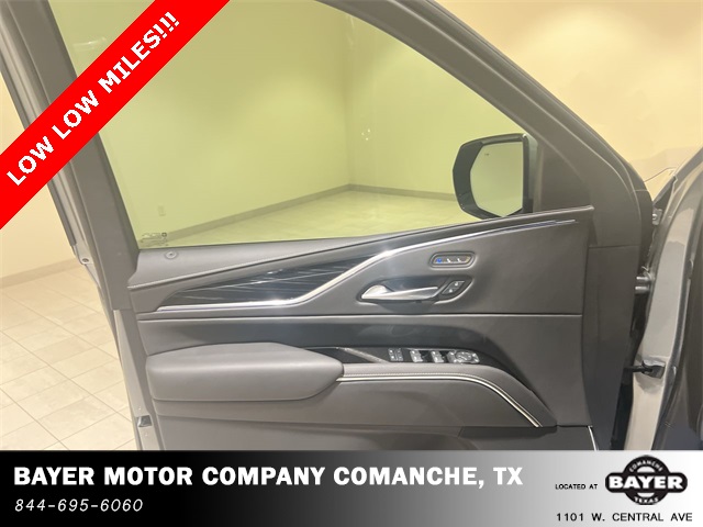 2023 Cadillac Escalade V-Series photo 17