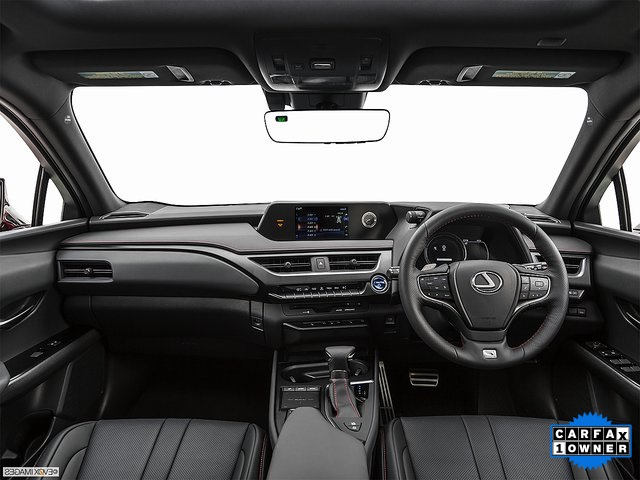 2020 Lexus UX 250h Premium photo 2