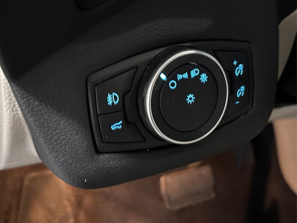 2018 Ford Escape SE photo 28