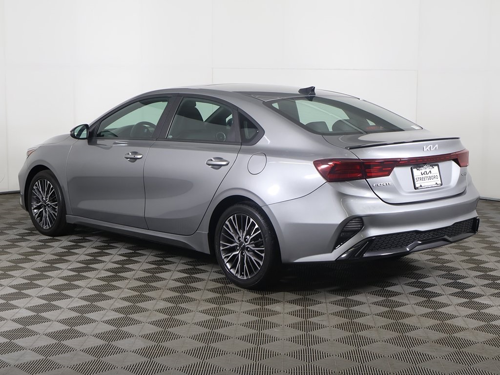 2023 Kia Forte GT-Line photo 9