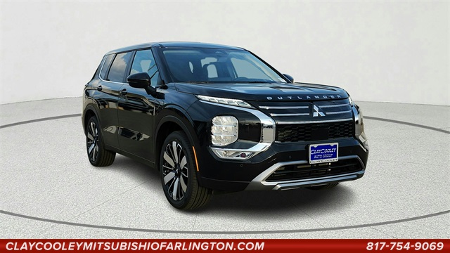 2025 Mitsubishi Outlander SE's photo