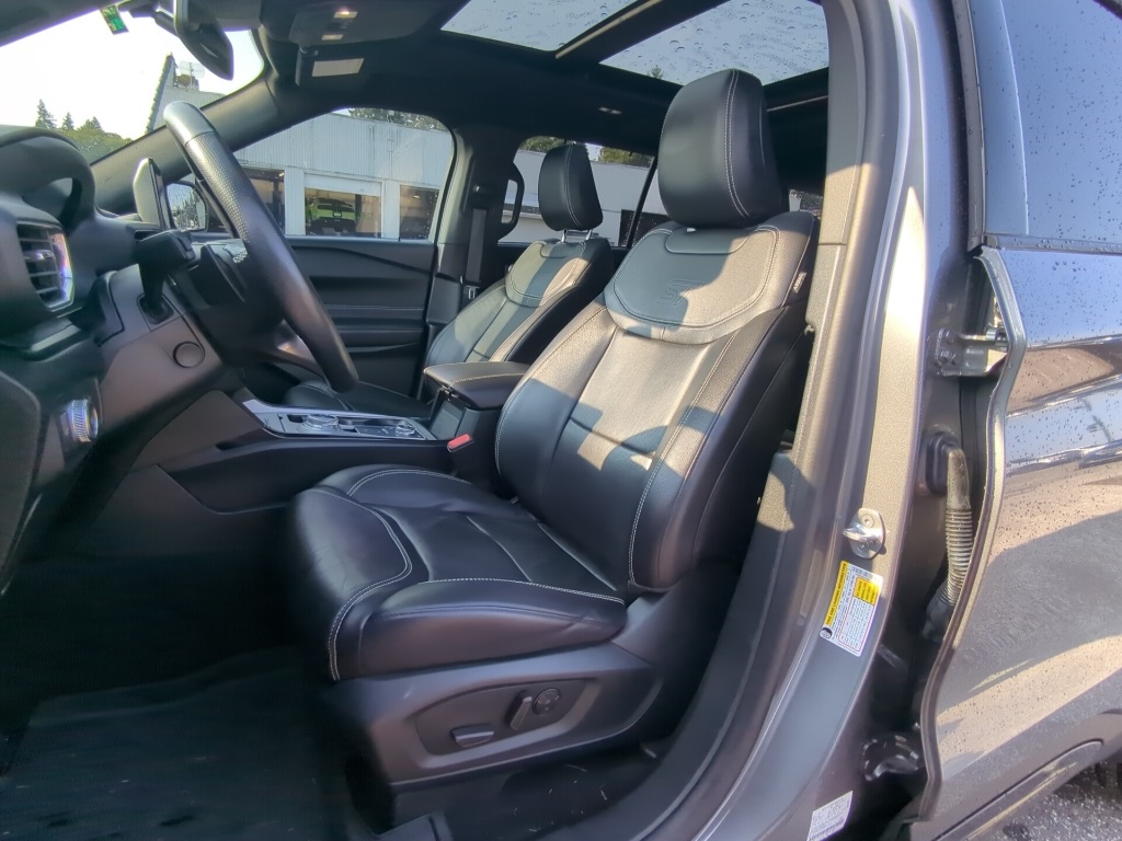 2021 Ford Explorer ST photo 4