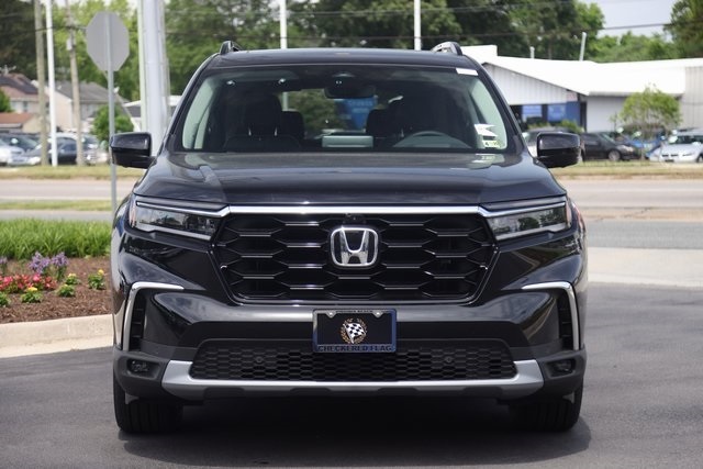 2025 Honda Pilot Elite photo 18