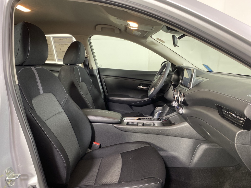 2020 Nissan Sentra SV photo 12