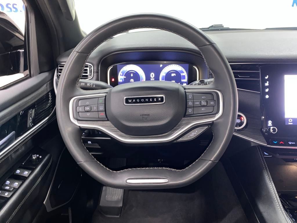 2023 Jeep Wagoneer L Series III photo 21