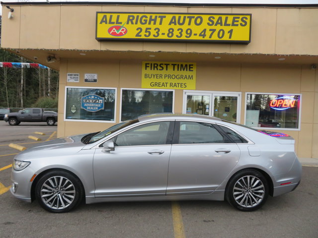 2020 Lincoln MKZ Hybrid Standard photo 2