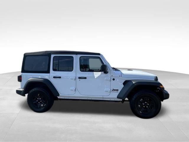 2025 Jeep Wrangler Sport photo 3