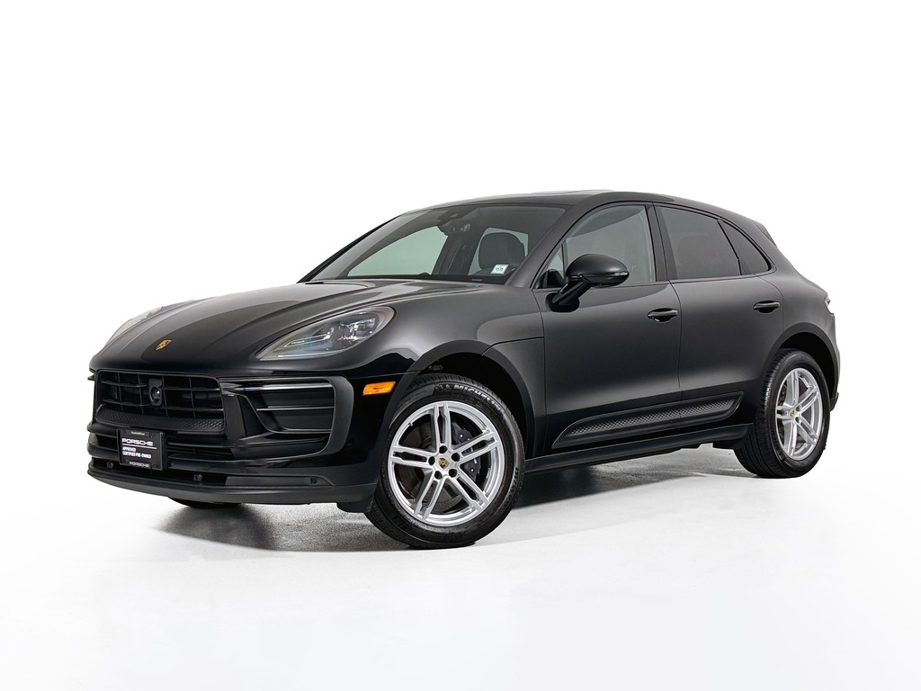 2025 Porsche Macan T