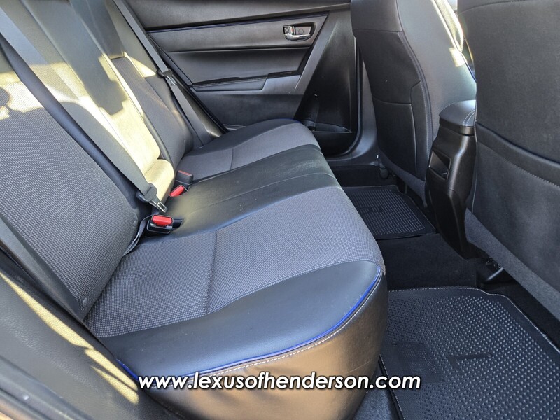 2018 Toyota Corolla L photo 13