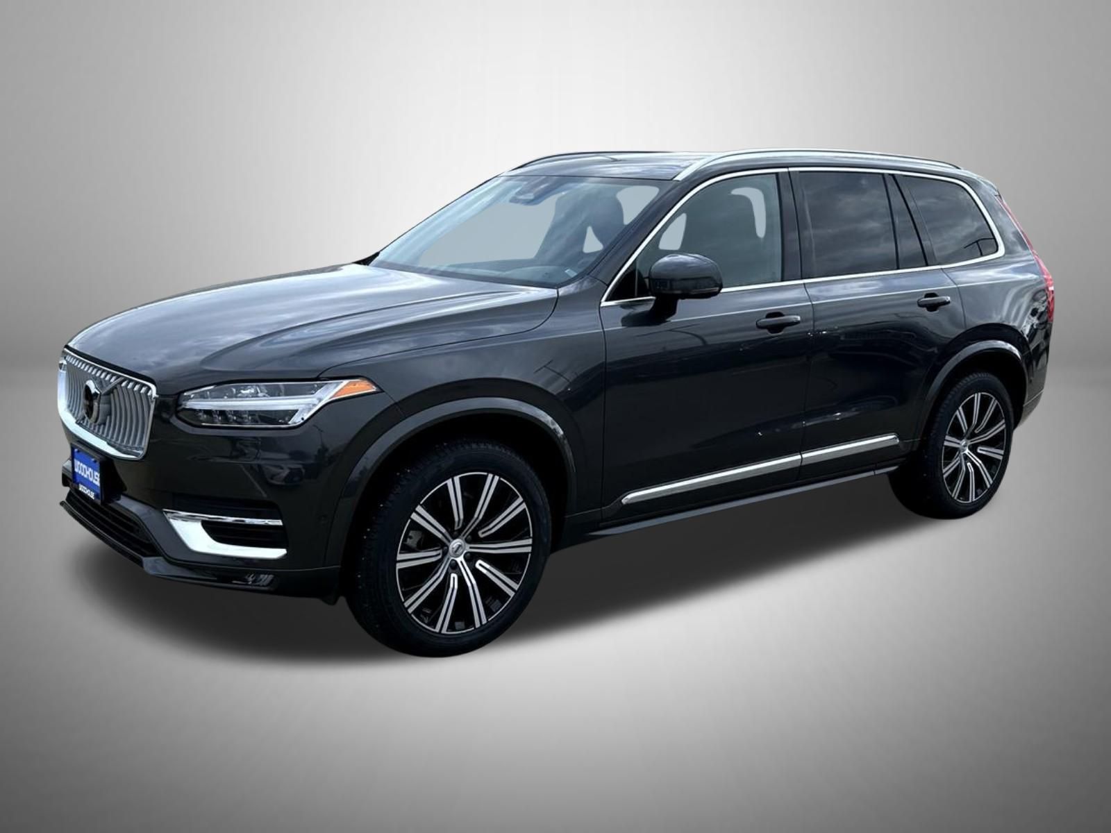 2024 Volvo XC90 Plus's photo