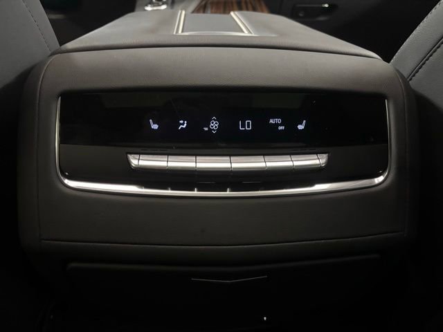 2024 Cadillac Escalade Premium Luxury photo 14