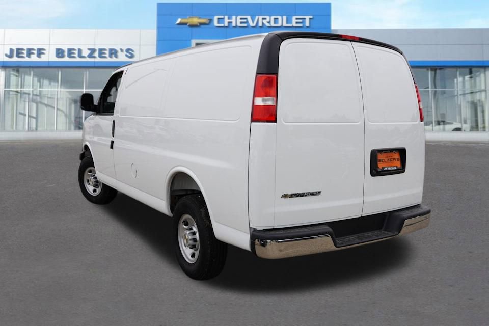 2025 Chevrolet Express 3500 Work Van Cargo photo 3