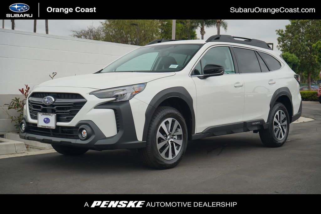 2025 Subaru Outback Premium's photo