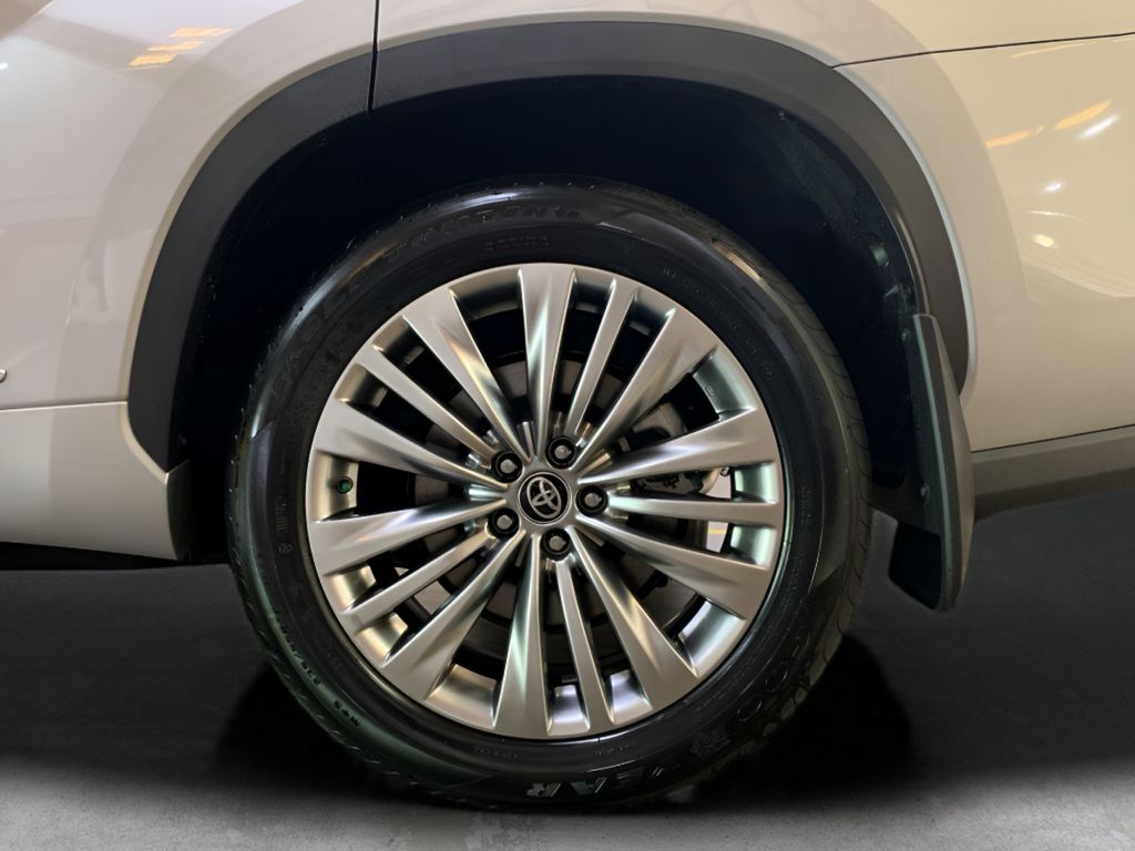 2025 Toyota Highlander XLE XSE Platinum Limited photo 29