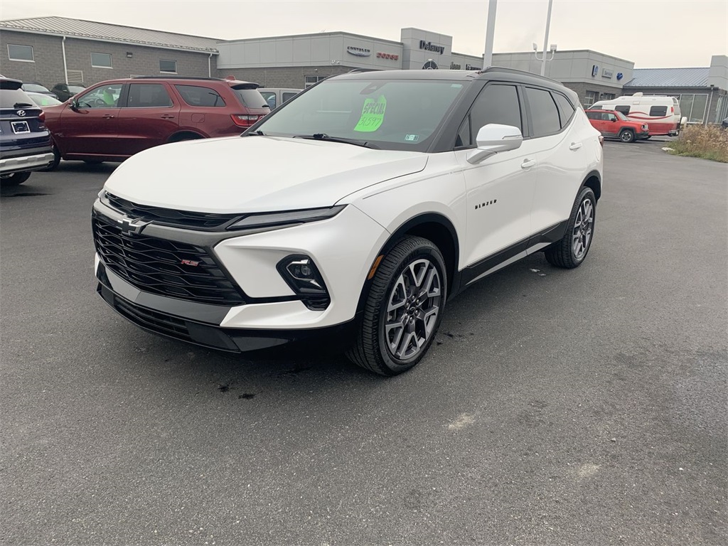 2023 Chevrolet Blazer RS photo 4