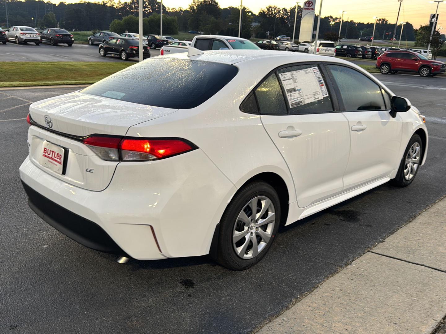 2026 Toyota Corolla LE photo 3