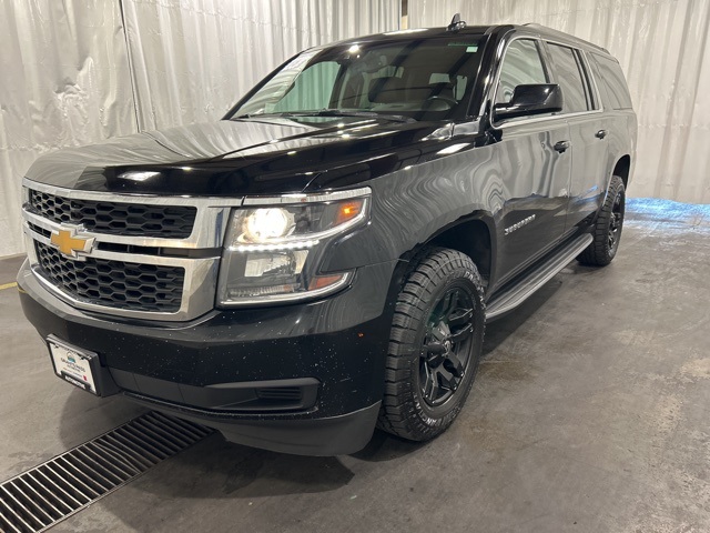 2018 Chevrolet Suburban LT photo 20