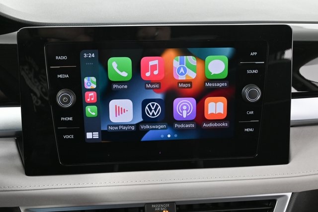 2025 Volkswagen Taos SE photo 12