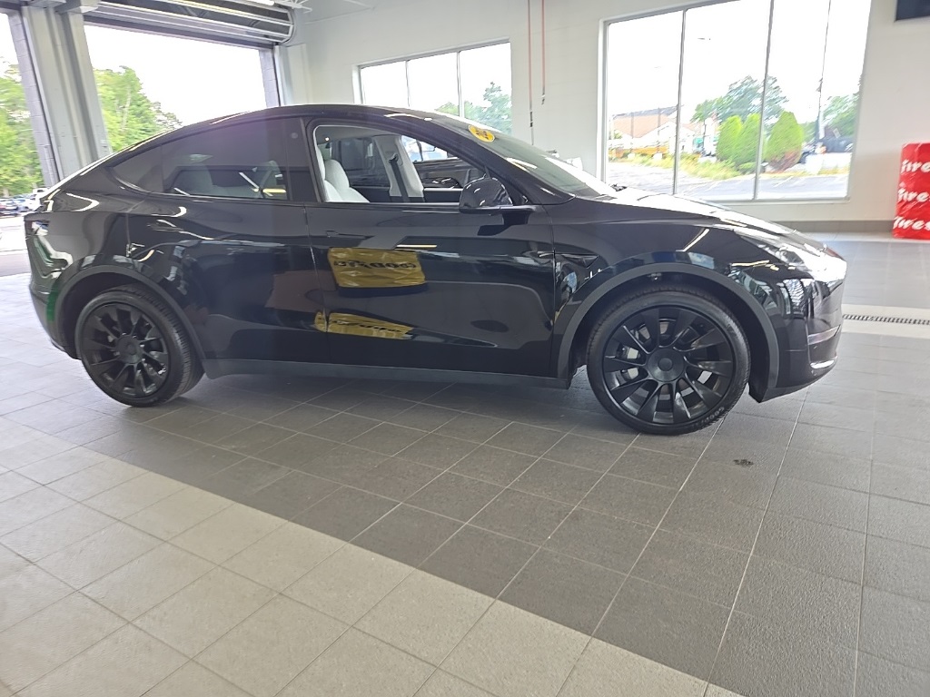 2023 Tesla Model Y Long Range photo 7
