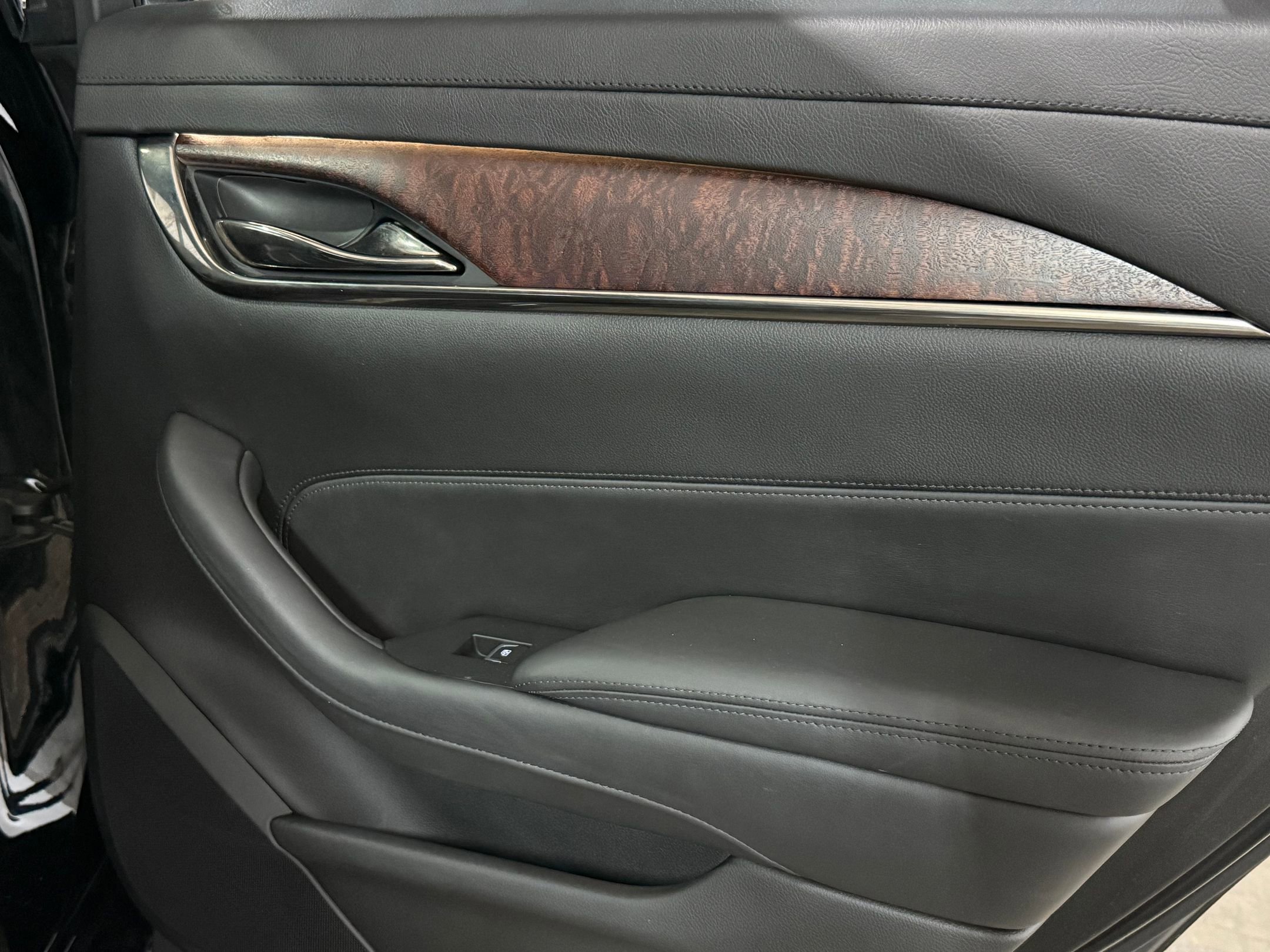 2019 Cadillac CTS Luxury Sedan photo 37