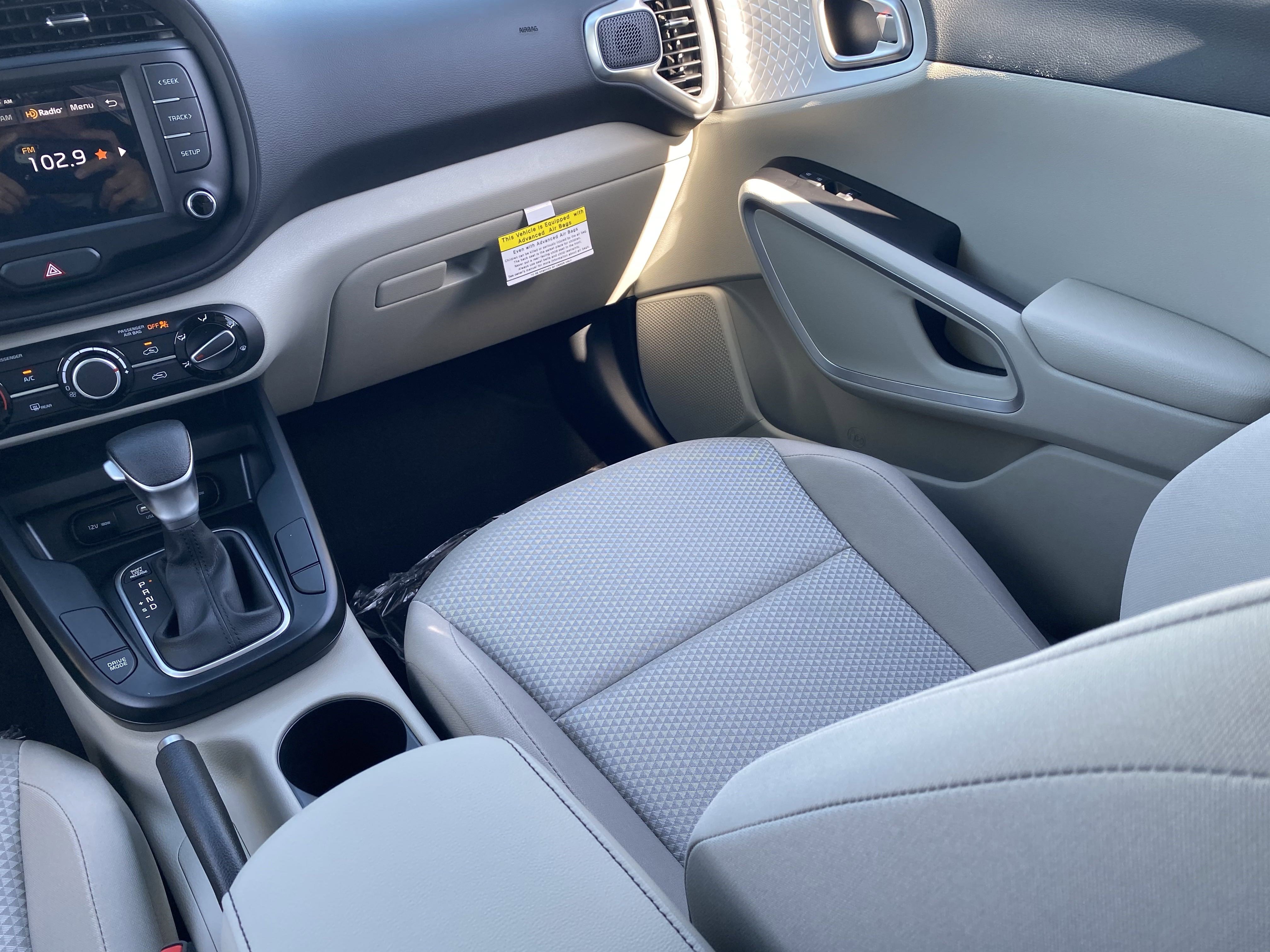2025 Kia Soul LX photo 4