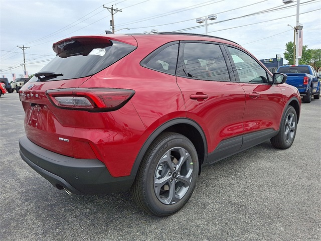 2025 Ford Escape ST-Line photo 4