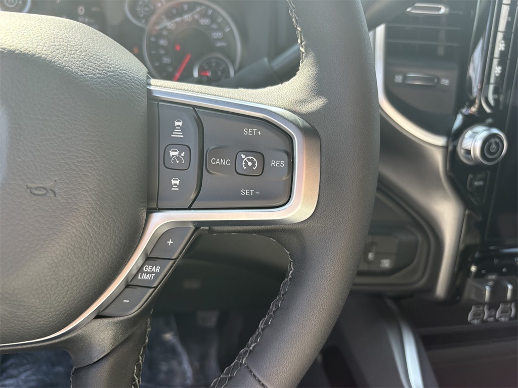 2026 Ram 2500 Big Horn photo 17