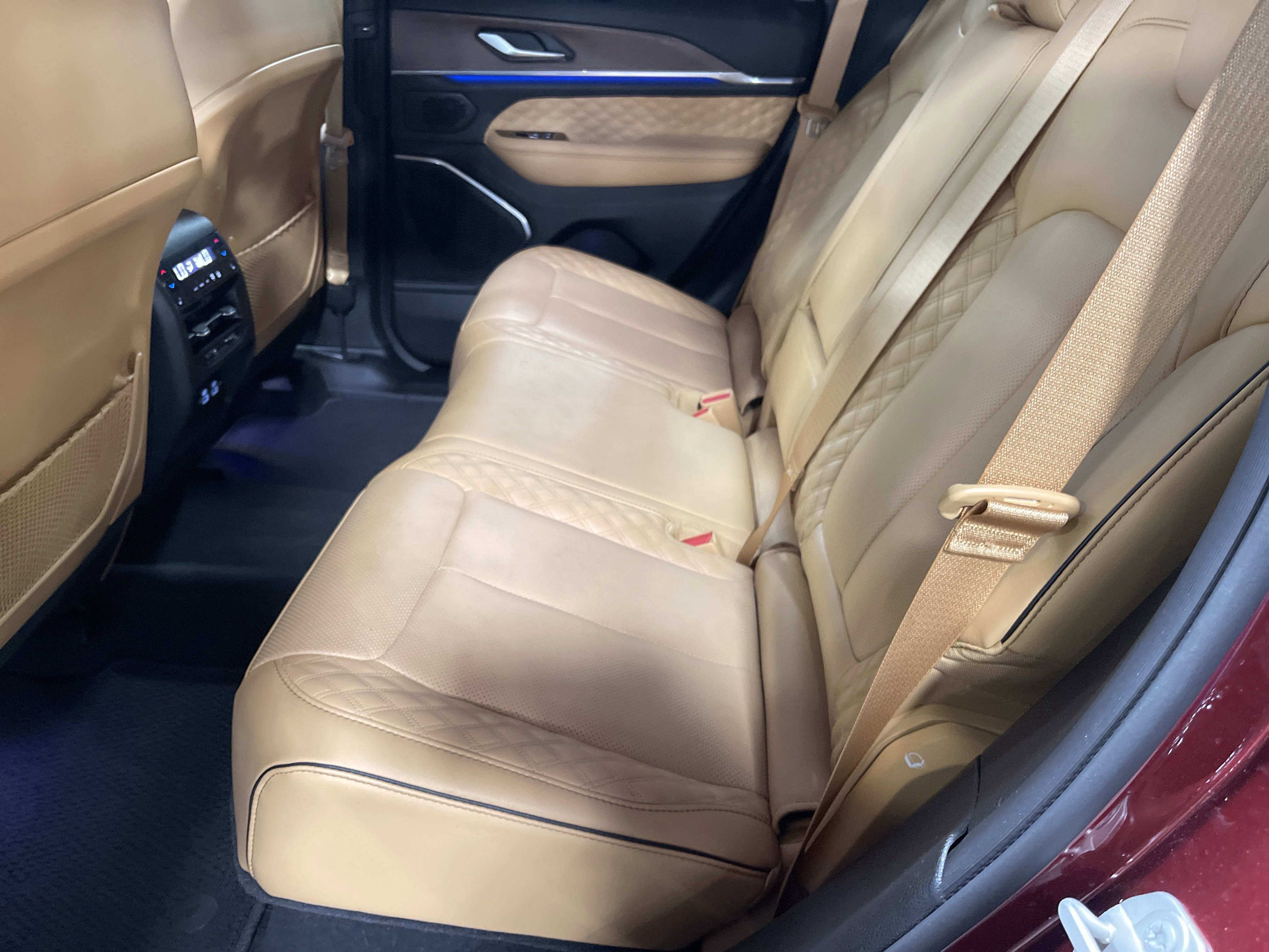 2024 Jeep Grand Cherokee Summit photo 4