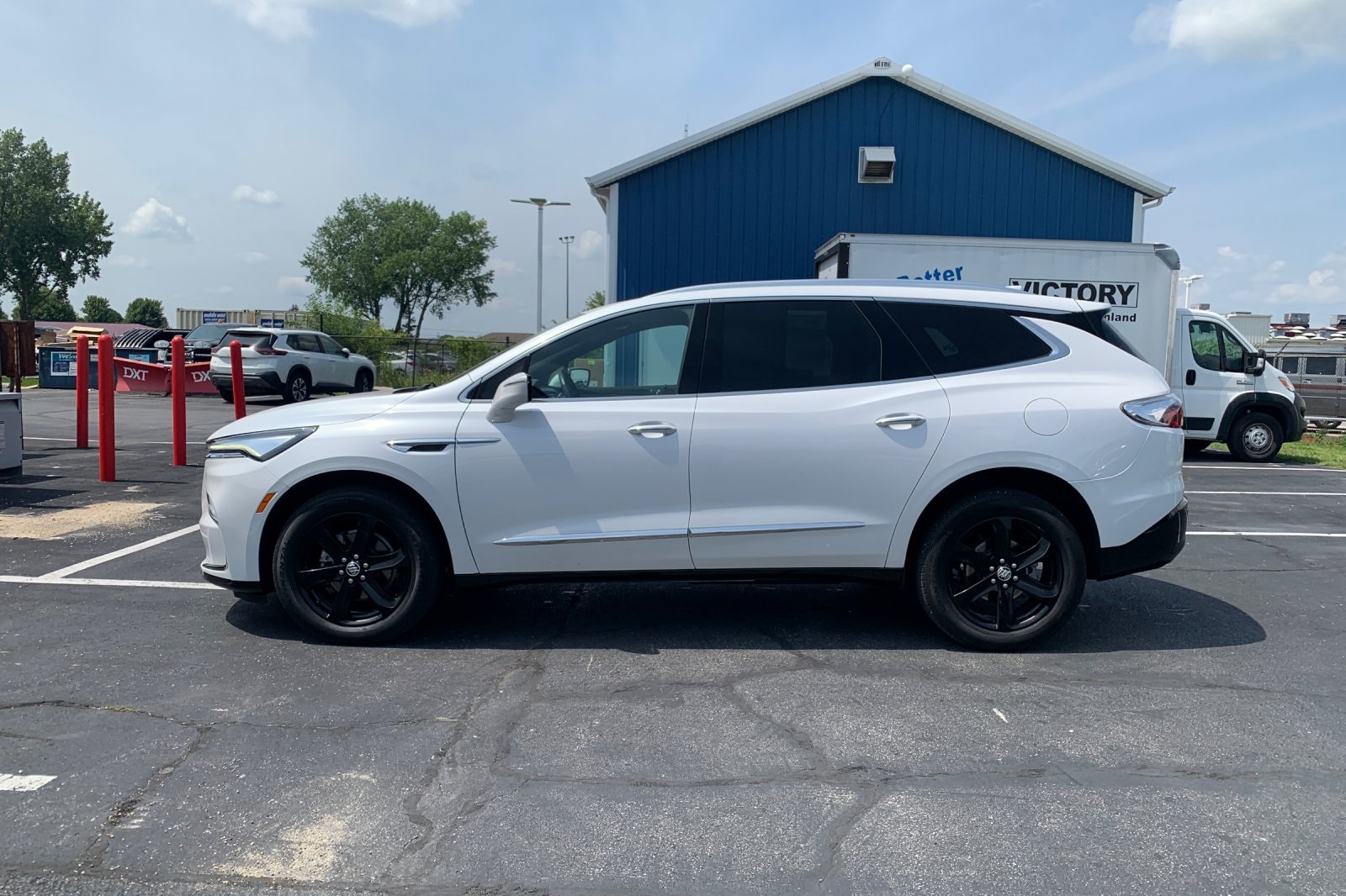 2023 Buick Enclave Essence photo 2
