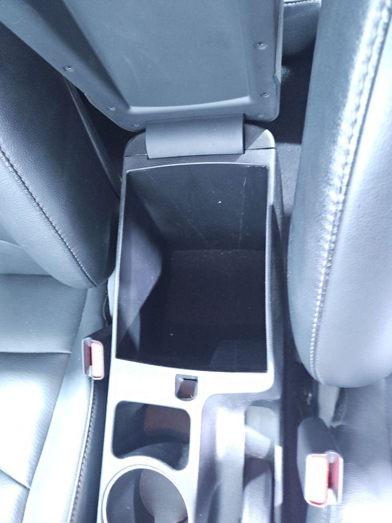 2013 Hyundai Elantra Limited photo 23