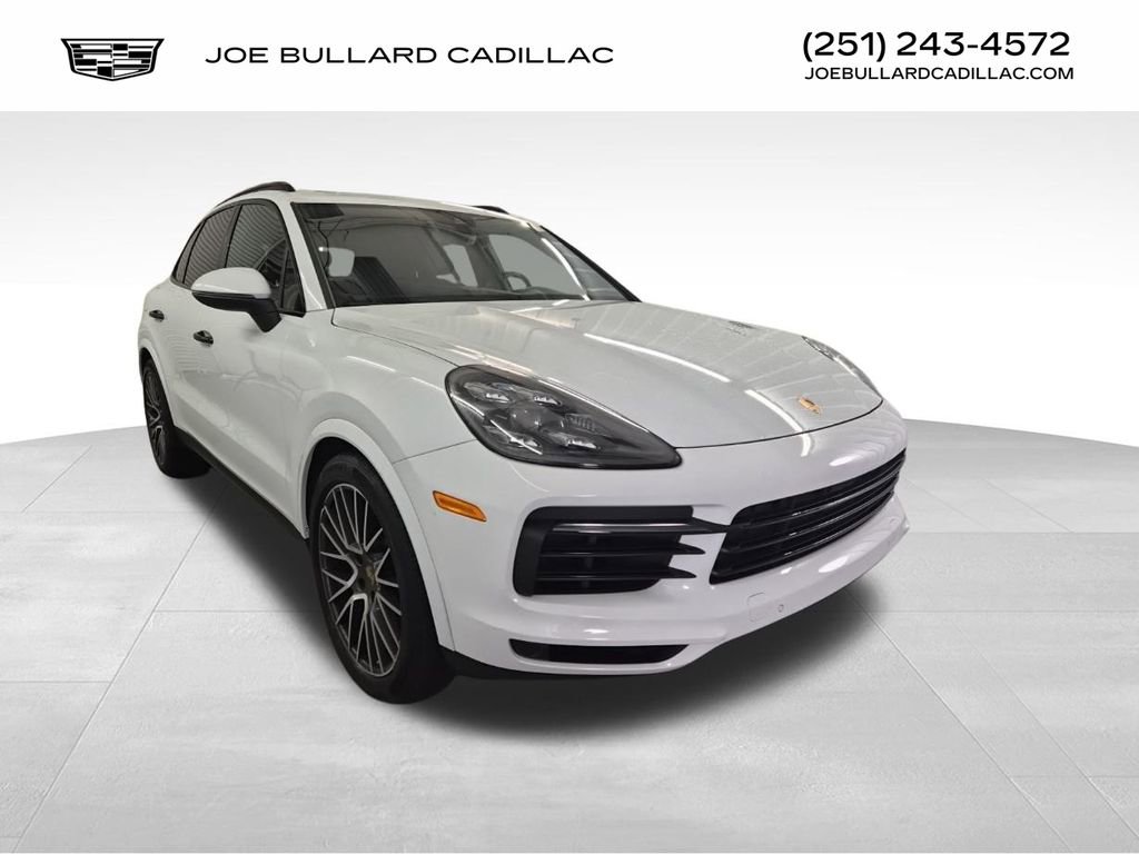 2022 Porsche Cayenne S's photo