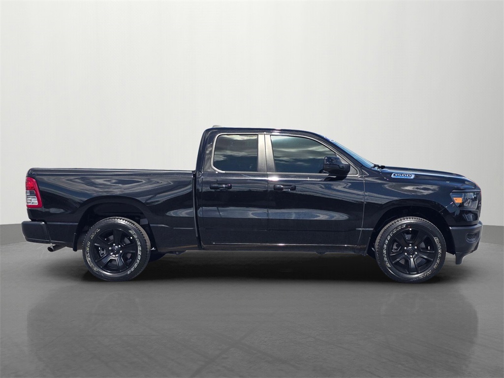 2024 Ram 1500 Tradesman photo 2