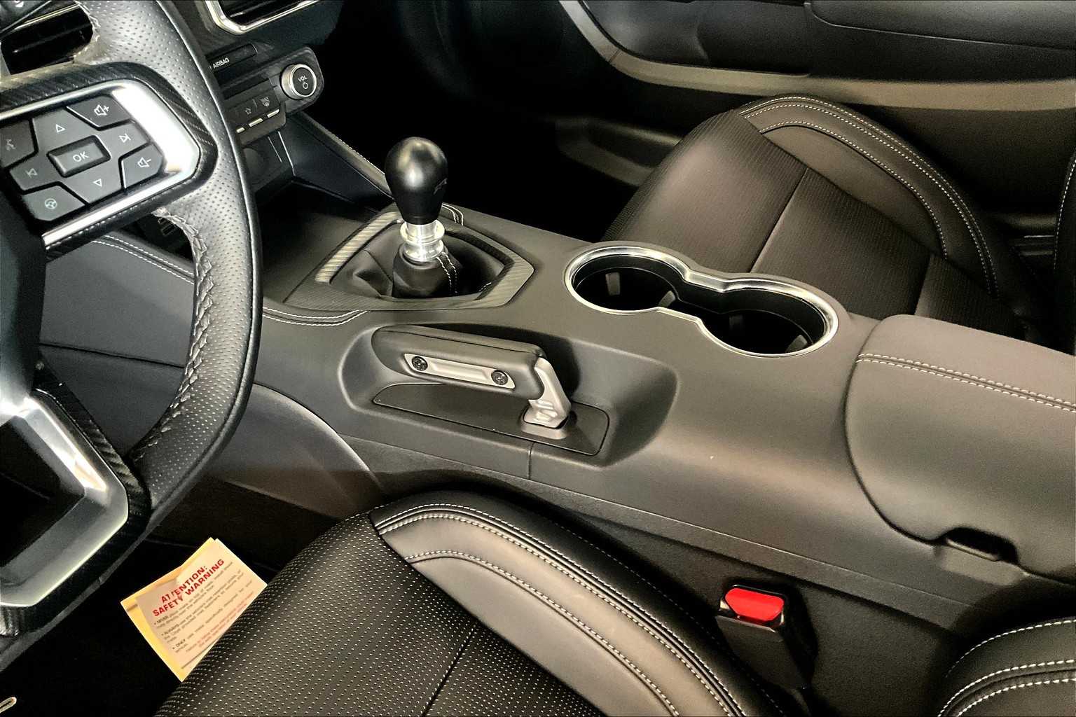 2025 Ford Mustang GT Premium photo 6