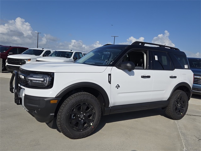 2025 Ford Bronco Sport Outer Banks photo 4